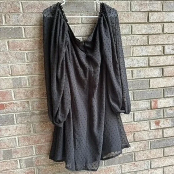 Missguided Plus Black Long Sleeve Swiss Dot Dress – US 20 – NWT - Picture 11 of 16